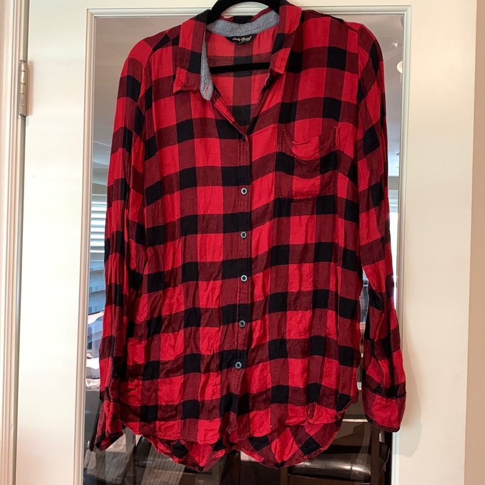 Womens plaid with button detail on back
